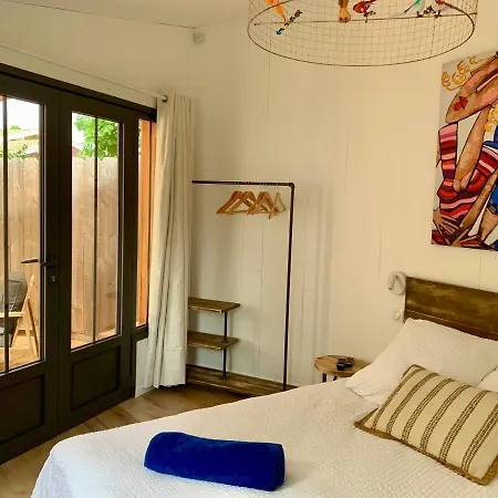 Bed & Breakfast Les De L'arestel Ares