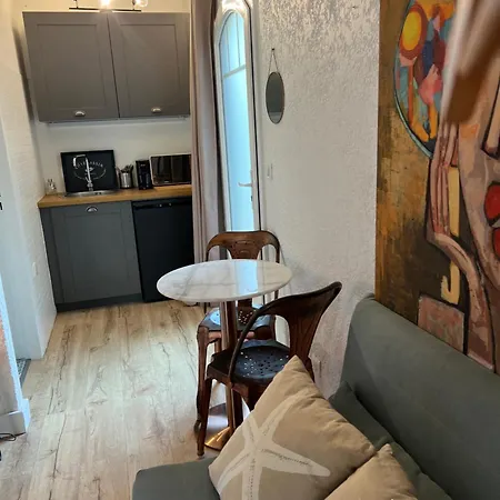 Bed & Breakfast Les De L'arestel 3*