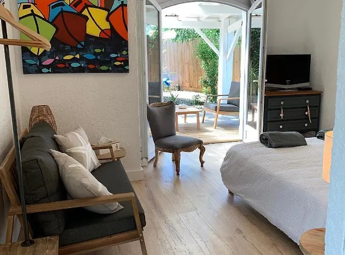 Bed & Breakfast Les De L'arestel Ares