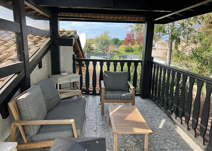 Bed & Breakfast Les De L'arestel