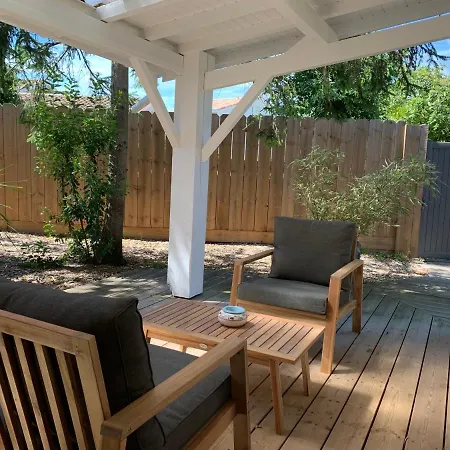 Villa-arestel Chambres&table D'hôtes Couette-café 3*