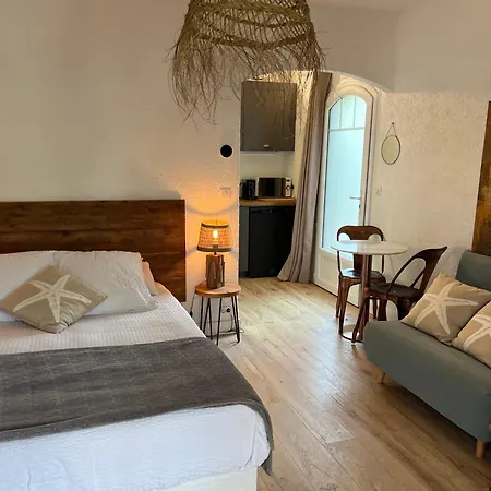 Bed & Breakfast Les De L'arestel Ares