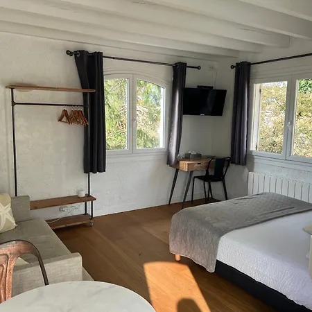 Villa-arestel Chambres&table D'hôtes Couette-café