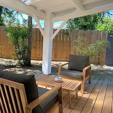 Bed & Breakfast Les De L'arestel Ares