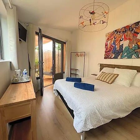 Bed & Breakfast Les De L'arestel