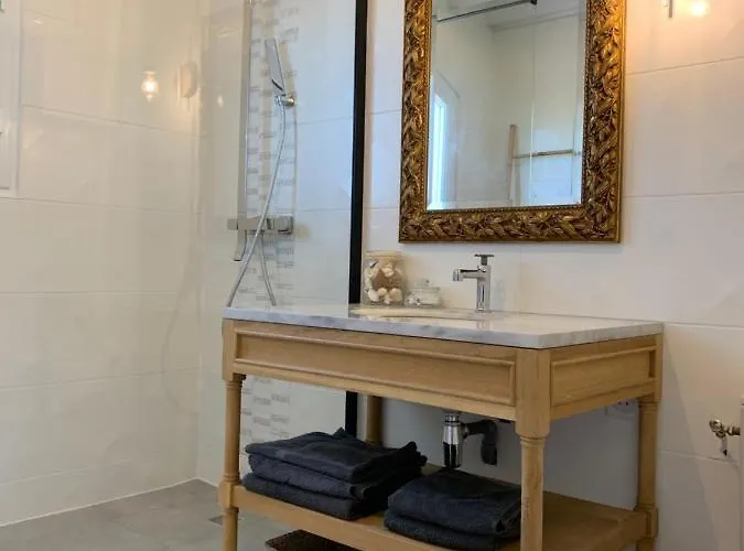 Les De L'arestel 3* Ares